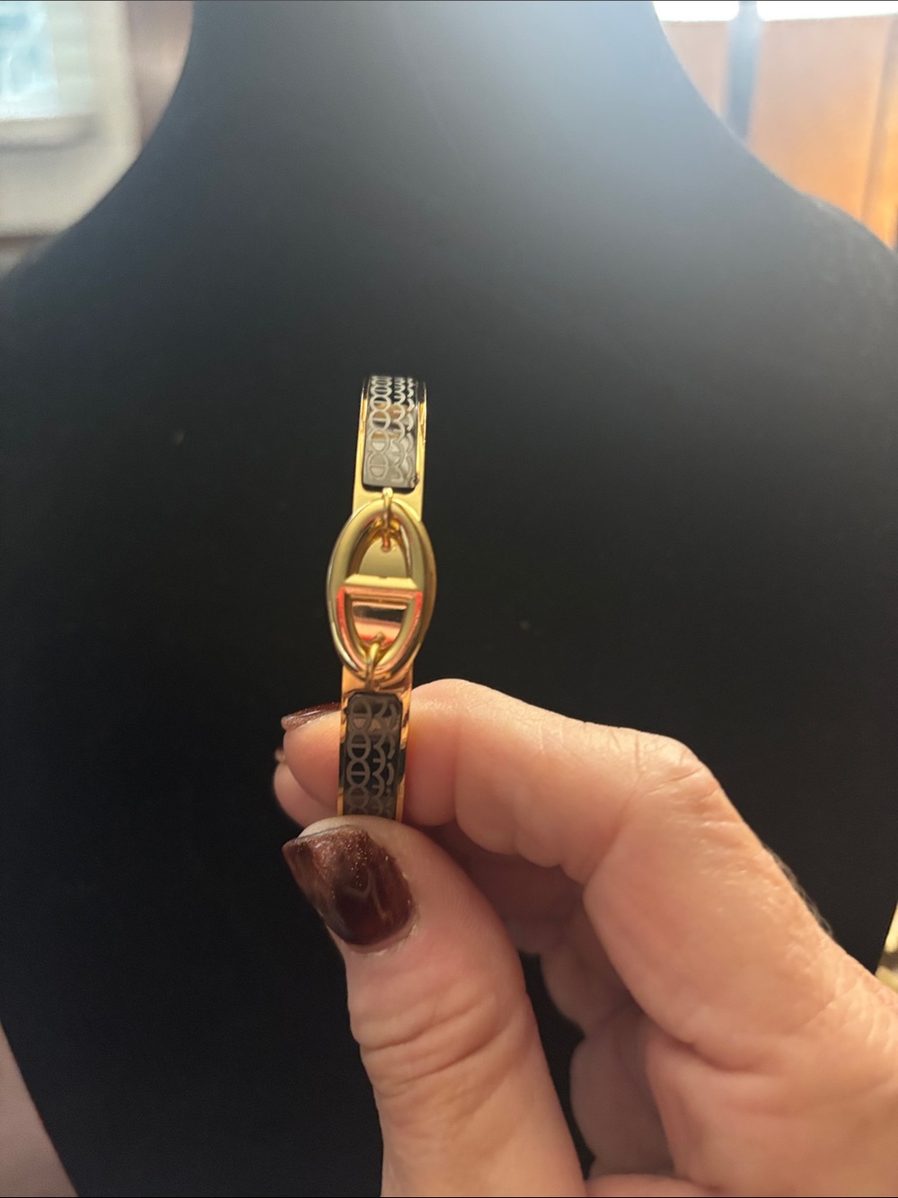 Beautiful bangle - Picture 2 of 4